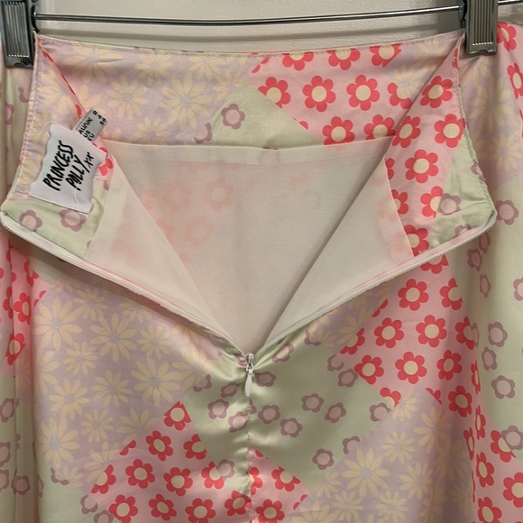 Princess Polly mini skirt - Picture 5 of 9